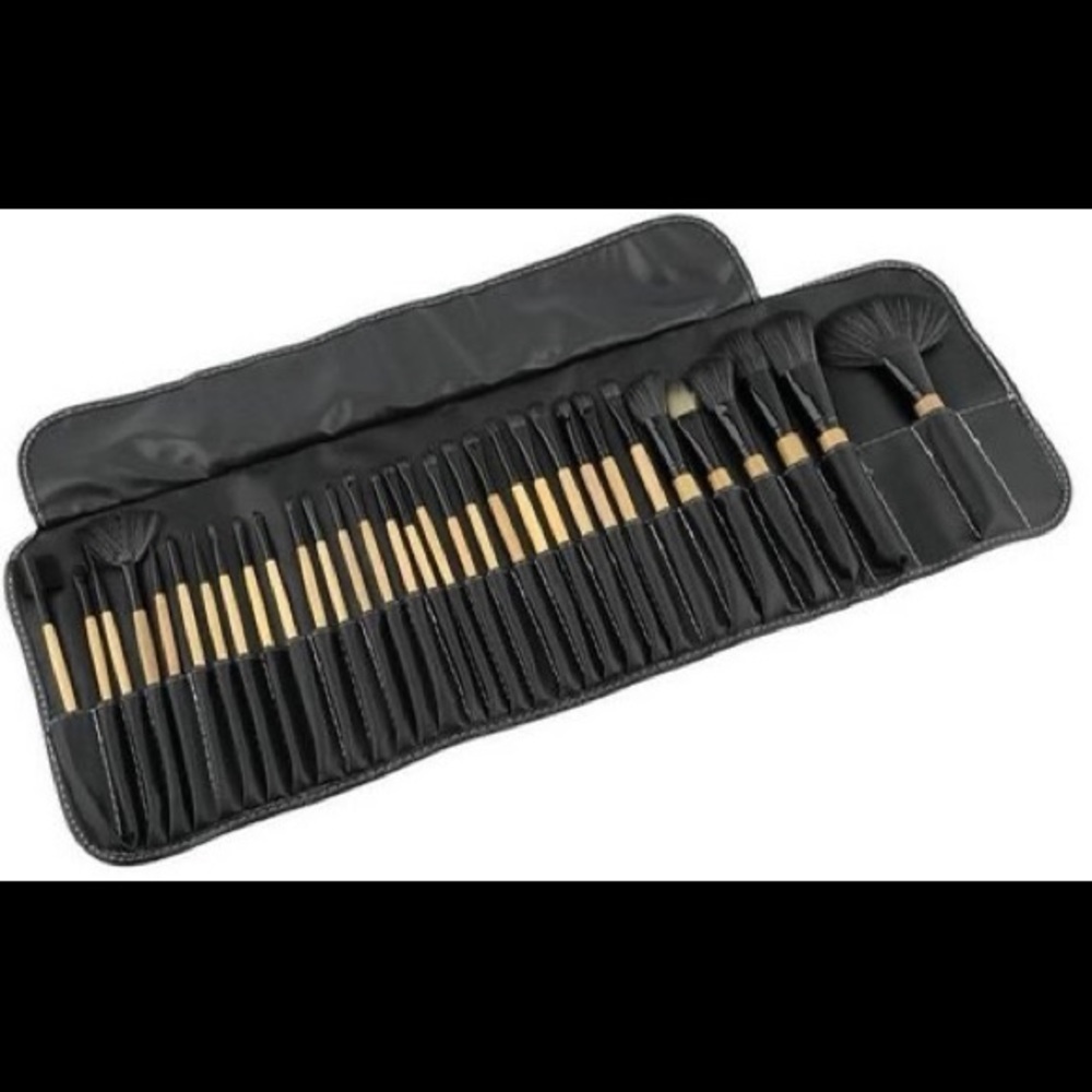 32 Piece Makeup Brush Set